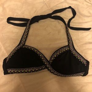 Black bikini top with tribal details